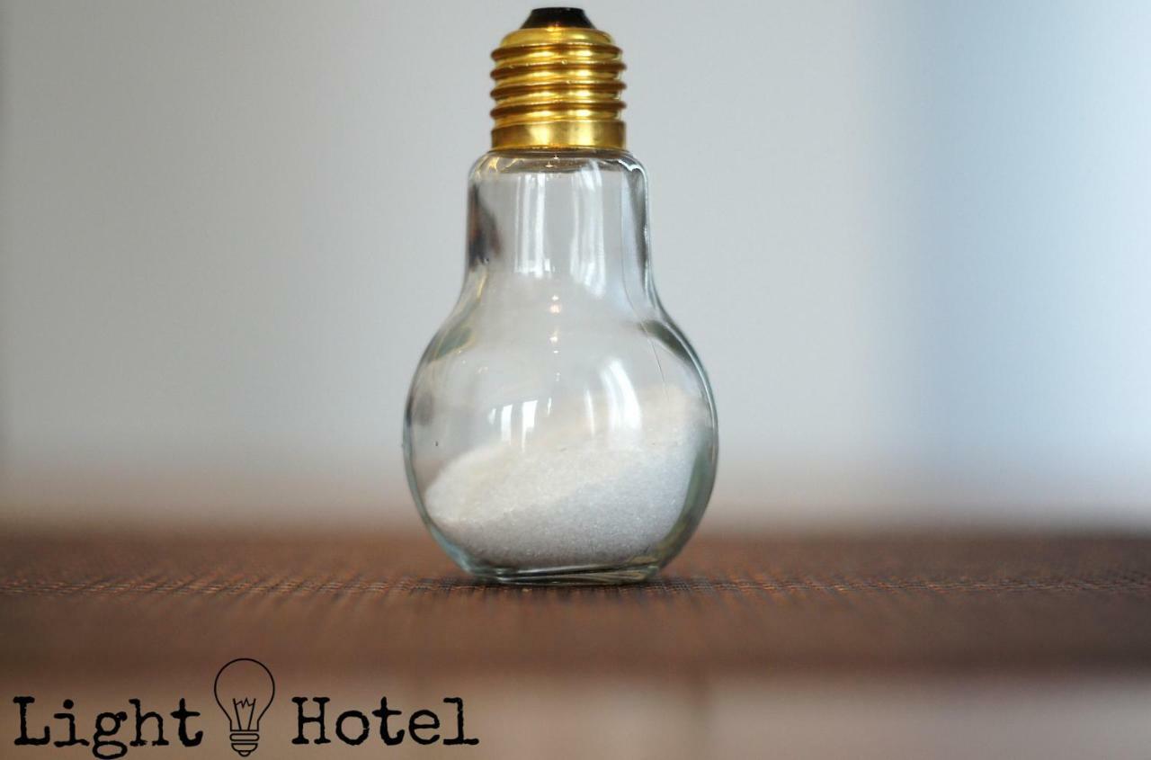 Light Hotel Тирана Екстер'єр фото